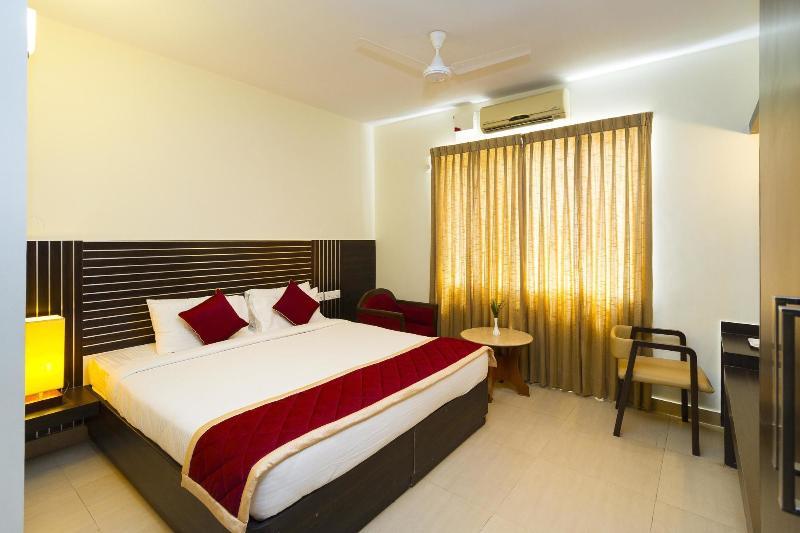 Octave Himalaya Monarch Hotel Bangalore Exterior photo